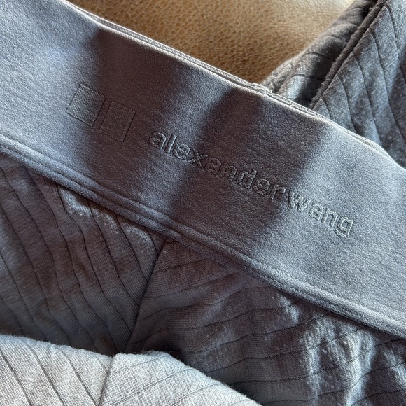 UNIQLO x ALEXANDER WANG // Heattech Extra Warm COORD Set - Picture 4 of 5